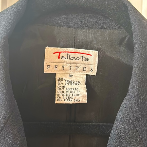 Talbots blazer size 8, petite black - Picture 2 of 5